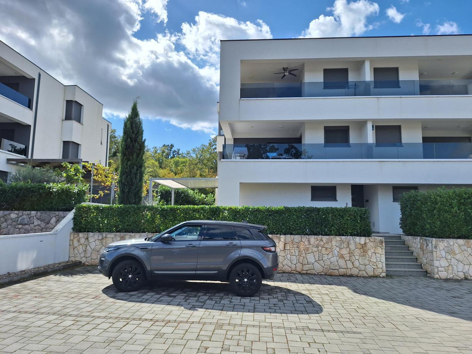 Apartment White Vantacici Exterior photo
